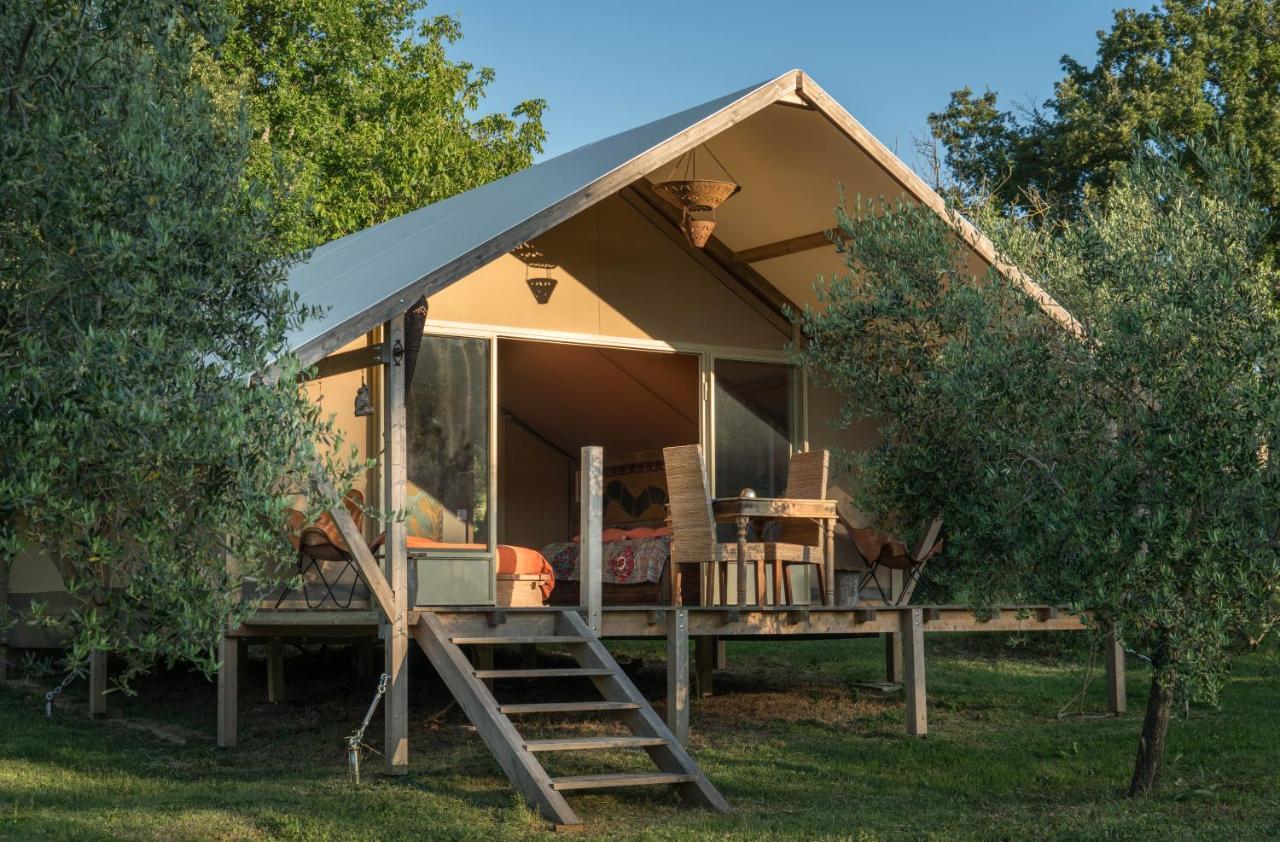 Glamping In Toscana, Luxury Tents In Agriturismo Biologico Sorano  ภายนอก รูปภาพ